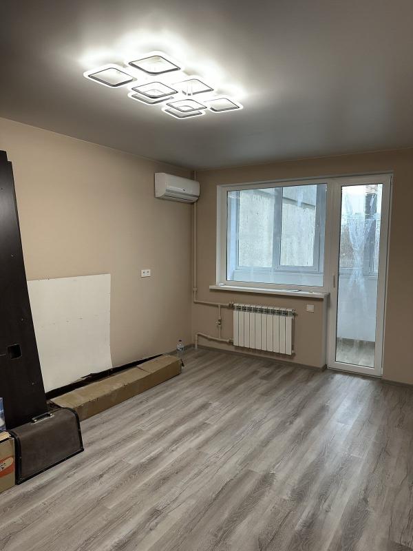 Sale 4 bedroom-(s) apartment 87 sq. m., Enakievskaja Street 20