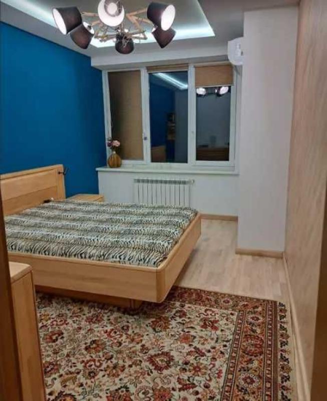 Long term rent 2 bedroom-(s) apartment Velyka Panasivska Street (Kotlova Street)