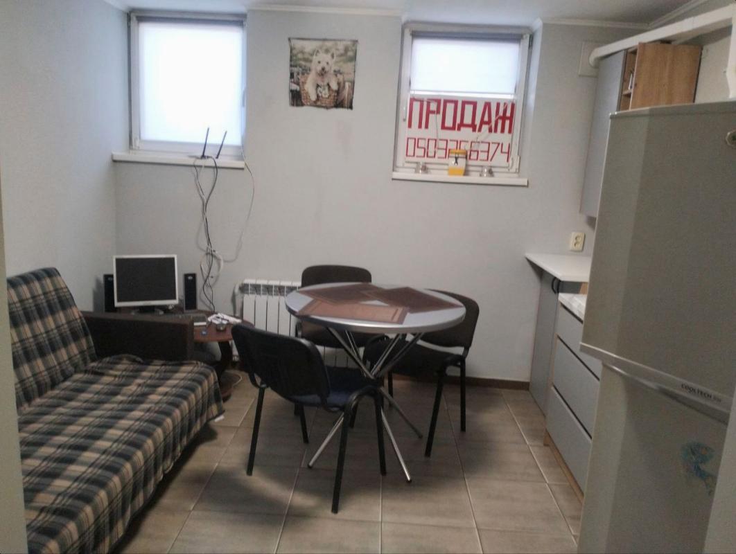 Long term rent 3 bedroom-(s) apartment Velyka Panasivska Street (Kotlova Street) 7