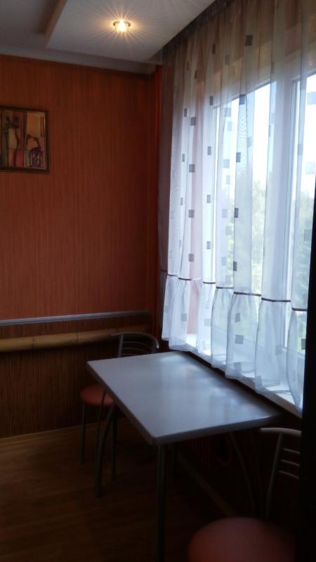 Long term rent 1 bedroom-(s) apartment Akademika Pavlova Street 162в