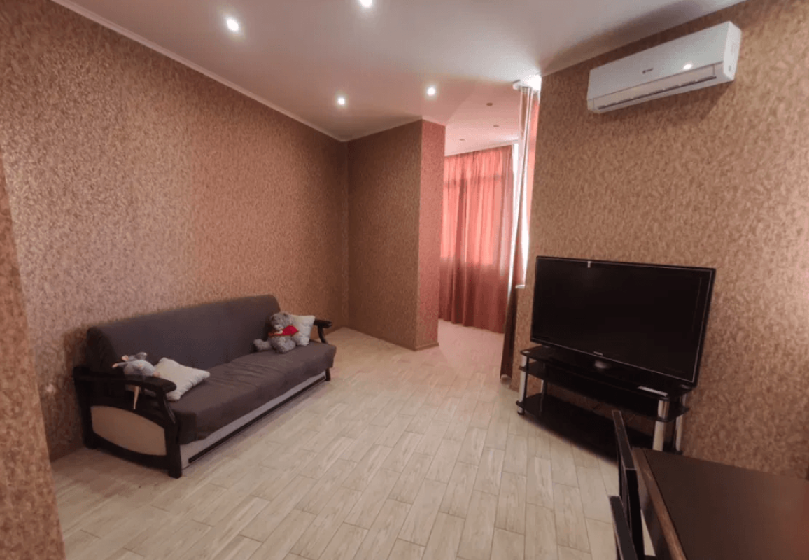 Long term rent 1 bedroom-(s) apartment Kultury Street 22