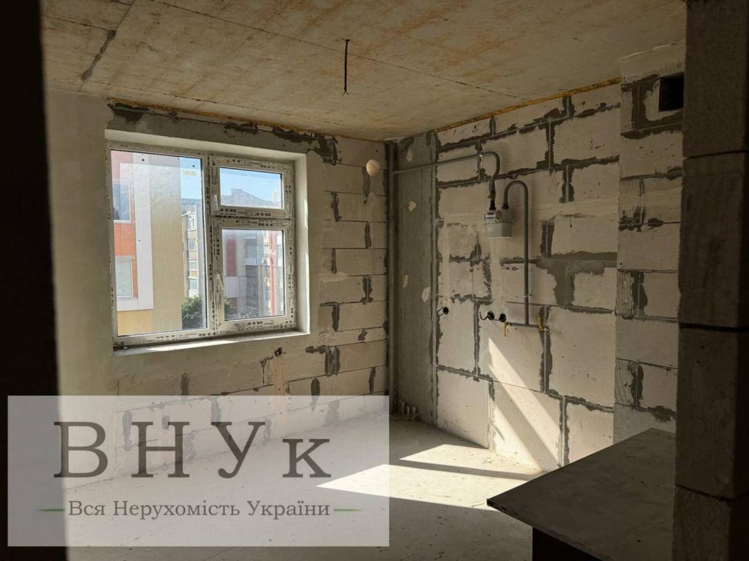 Продаж 1 кімнатної квартири 42 кв. м, Тролейбусна вул. 9