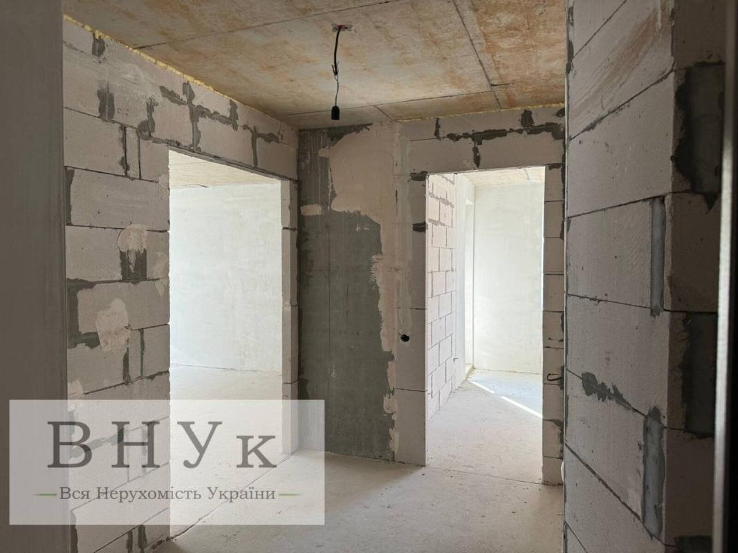 Продаж 1 кімнатної квартири 42 кв. м, Тролейбусна вул. 9