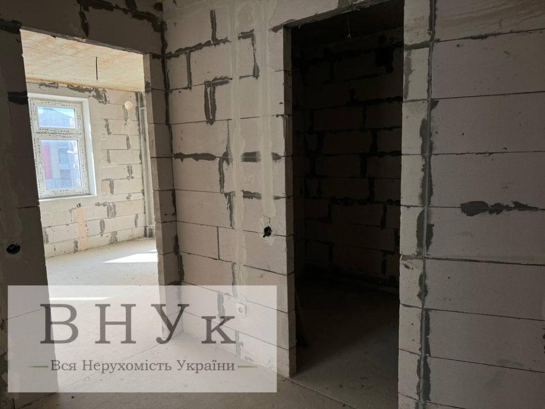 Продаж 1 кімнатної квартири 42 кв. м, Тролейбусна вул. 9