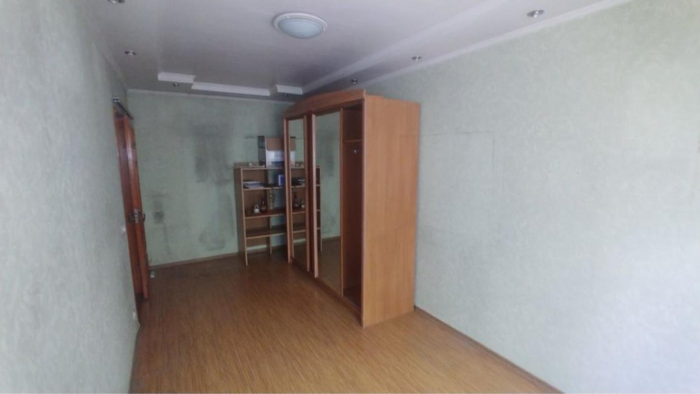 Long term rent 2 bedroom-(s) apartment Myru Street 100