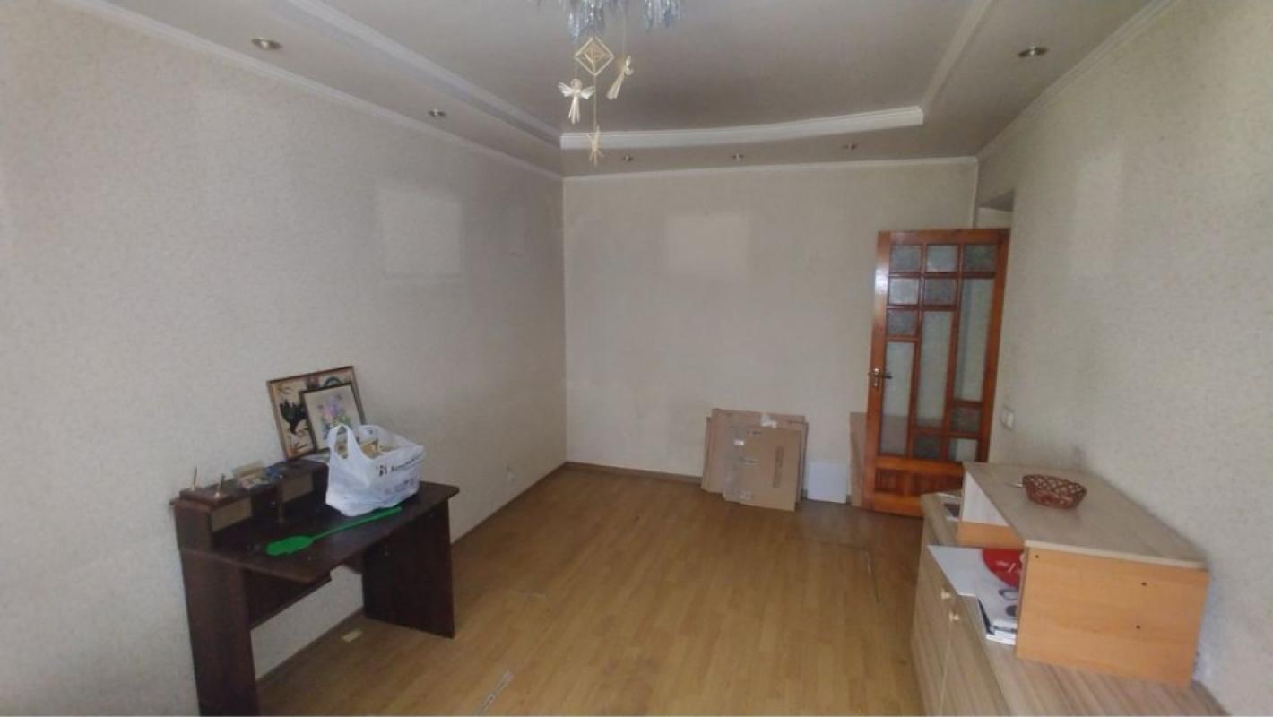 Long term rent 2 bedroom-(s) apartment Myru Street 100