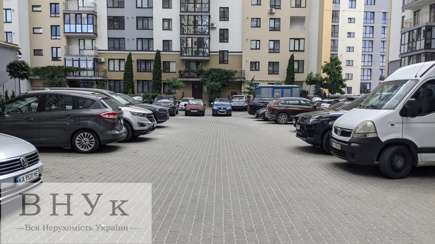 Продажа 2 комнатной квартиры 104 кв. м, Степана Бандеры просп. 6