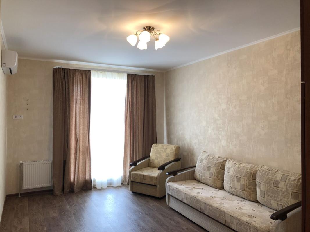 Long term rent 1 bedroom-(s) apartment Heroiv Kharkova Avenue (Moskovskyi Avenue) 144/2