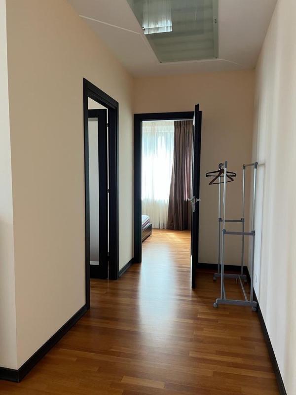 Sale 2 bedroom-(s) apartment 100 sq. m., Svobody Street 36а