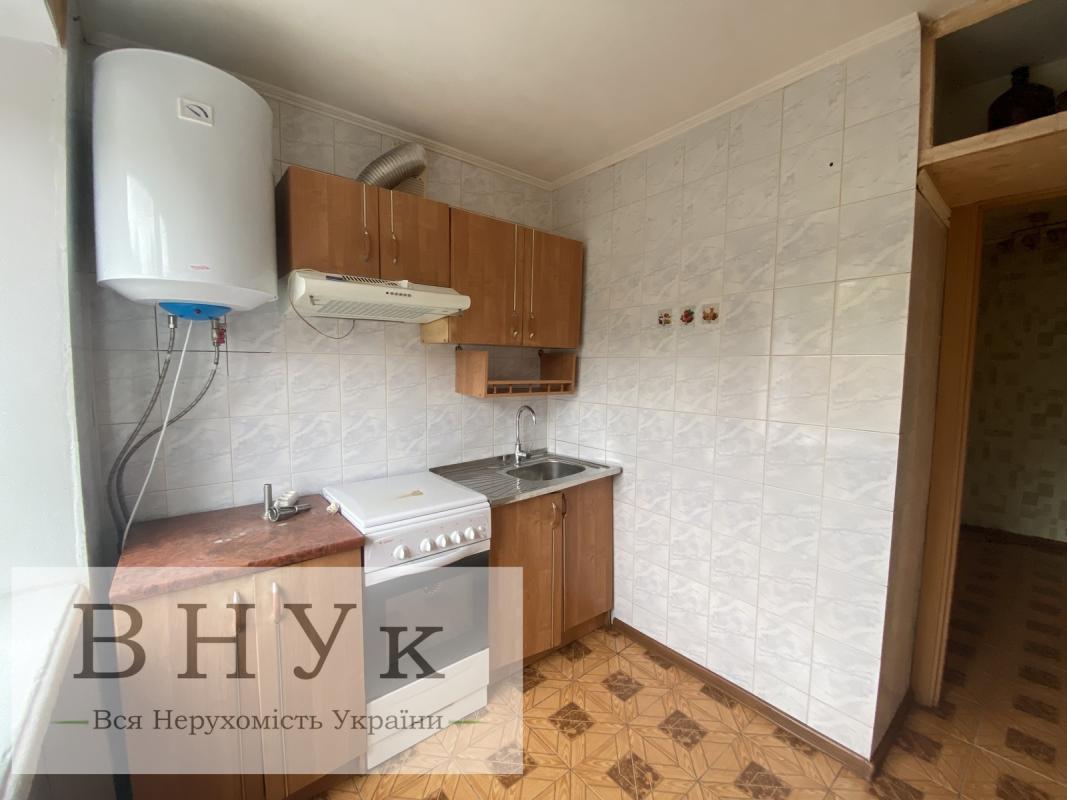 Продаж 2 кімнатної квартири 44.3 кв. м, Слівенська вул. 9