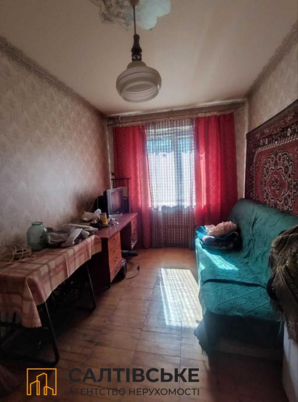 Продаж 3 кімнатної квартири 61 кв. м, Тракторобудівників просп. 107а