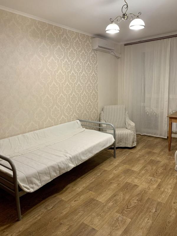 Sale 3 bedroom-(s) apartment 75 sq. m., Starytskoho Street 9