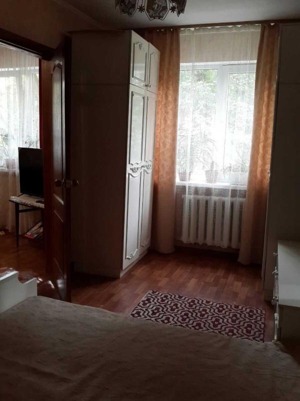 Long term rent 2 bedroom-(s) apartment Mykoly Vasylenka Street 12