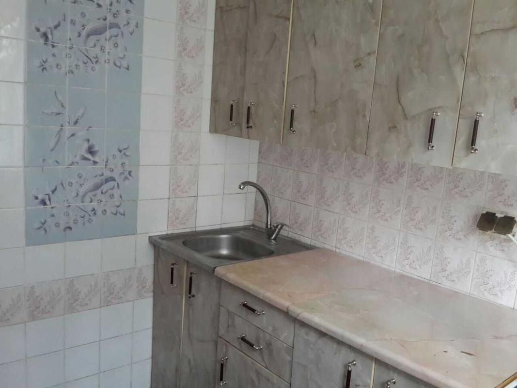 Long term rent 2 bedroom-(s) apartment Mykoly Vasylenka Street 12