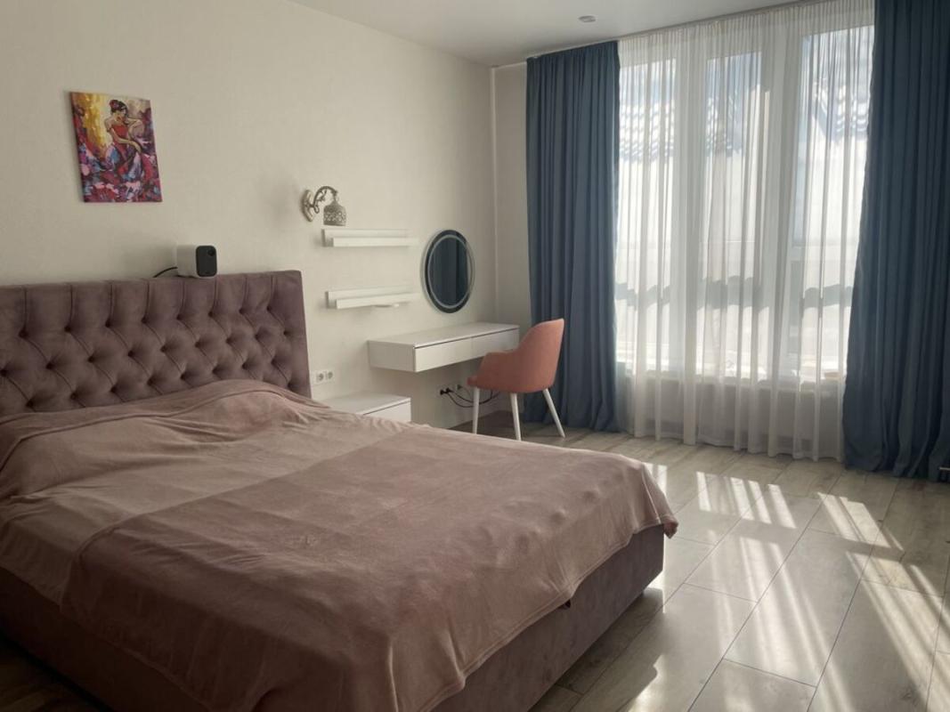 Sale 1 bedroom-(s) apartment 51 sq. m., Akademika Zabolotnoho Street 15