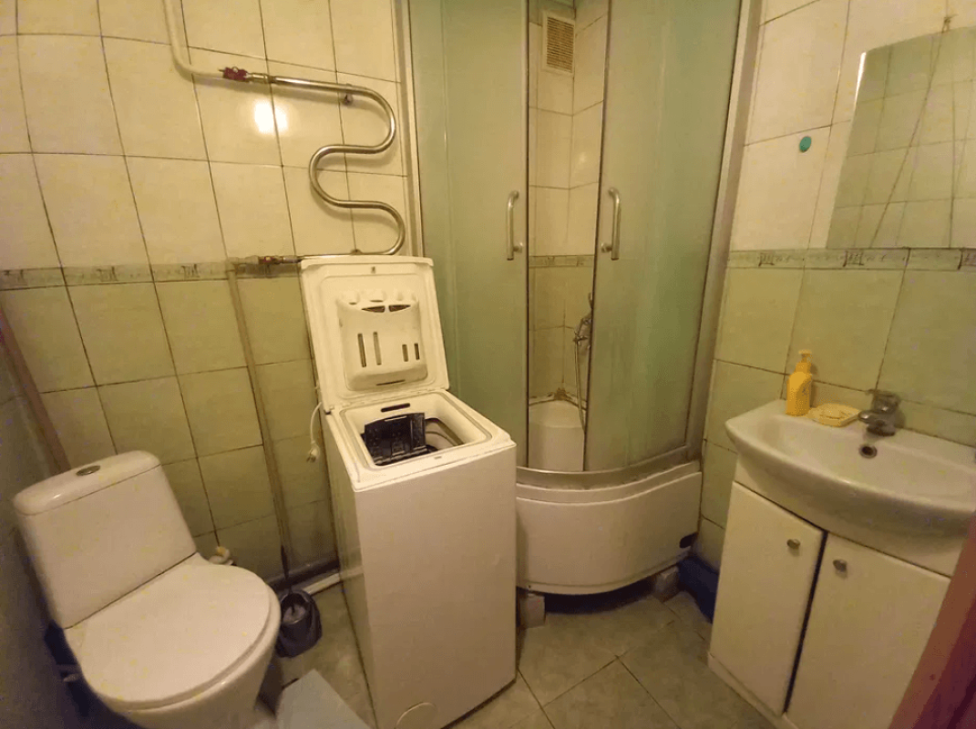 Sale 3 bedroom-(s) apartment 60 sq. m., Matrosova Street 10а