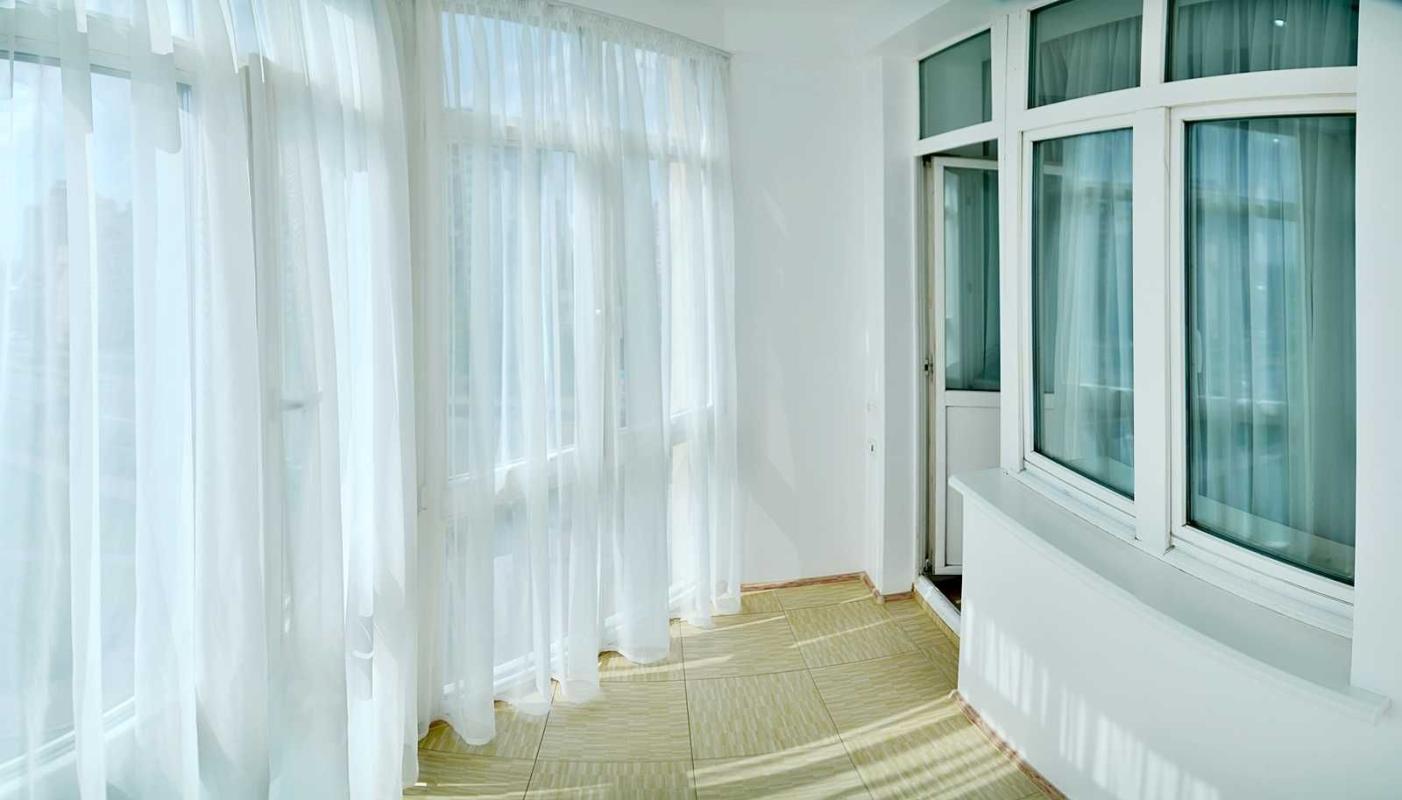 Long term rent 2 bedroom-(s) apartment Obolonska Naberezhna 3