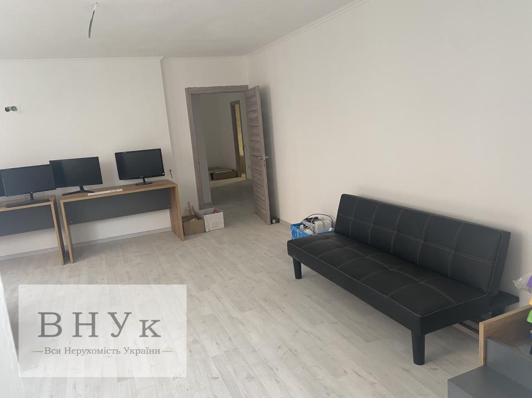 Продажа 2 комнатной квартиры 87 кв. м, Троллейбусная ул. 15