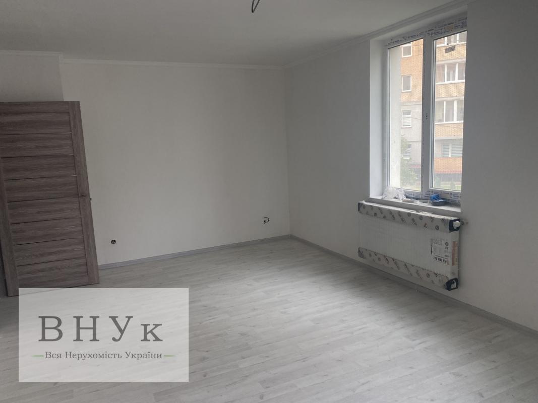 Продаж 2 кімнатної квартири 87 кв. м, Тролейбусна вул. 15