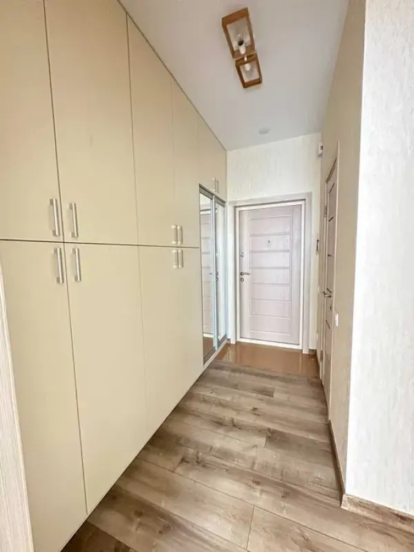 Long term rent 1 bedroom-(s) apartment Mykhaila Maksymovycha Street (Onufriia Trutenka Street)