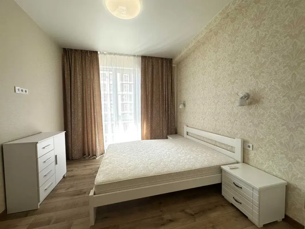 Long term rent 1 bedroom-(s) apartment Mykhaila Maksymovycha Street (Onufriia Trutenka Street)