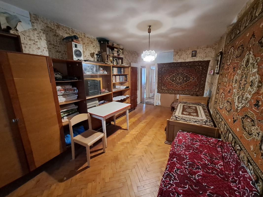 Long term rent 2 bedroom-(s) apartment Berezhanska Street 12