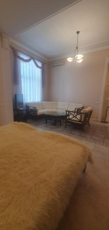 Long term rent 1 bedroom-(s) apartment Volodymyrska Street 77