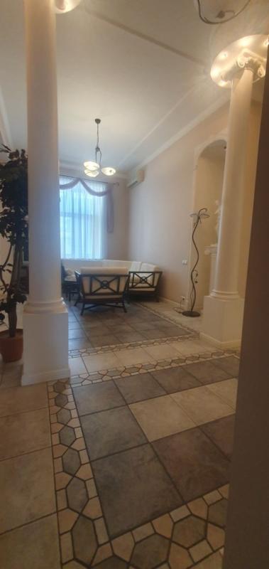 Long term rent 1 bedroom-(s) apartment Volodymyrska Street 77