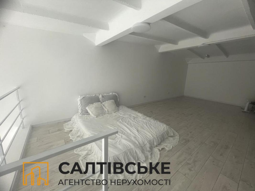 Продаж 2 кімнатної квартири 110 кв. м, Салтівське шосе 43