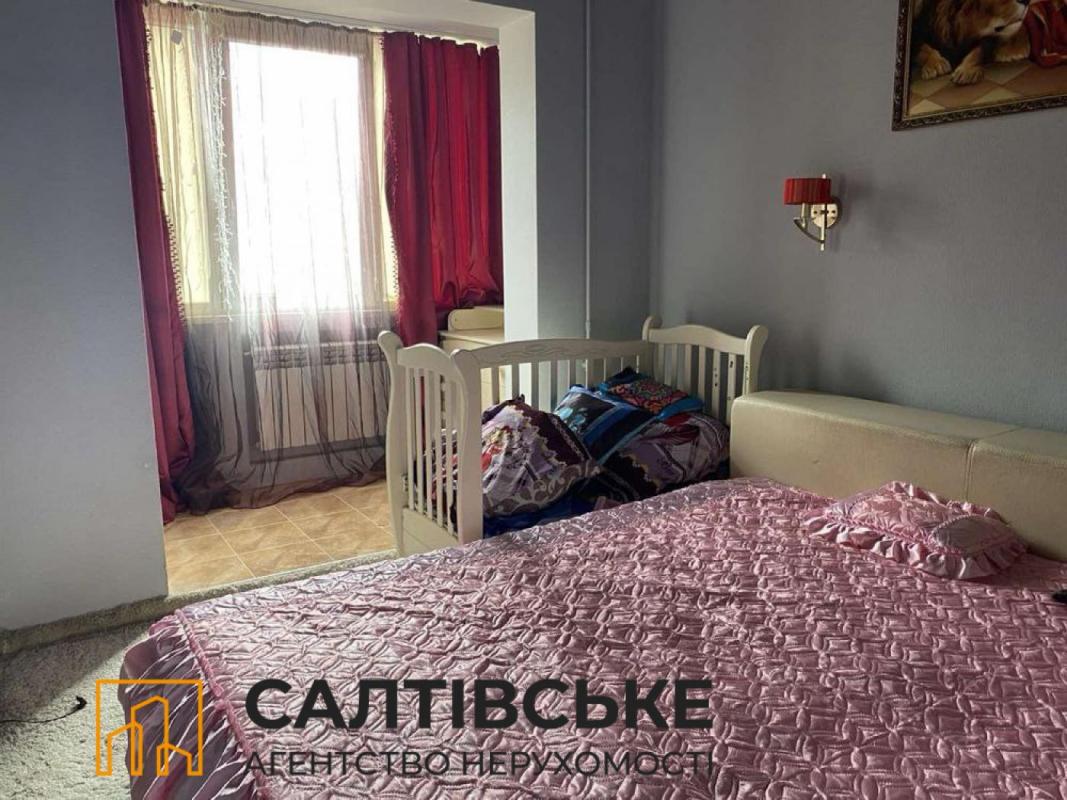 Продаж 3 кімнатної квартири 68 кв. м, Гвардійців-Широнінців вул. 94