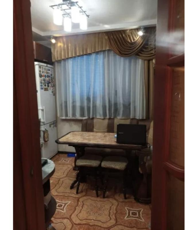 Sale 3 bedroom-(s) apartment 72 sq. m., Akademika Zabolotnoho Street 76