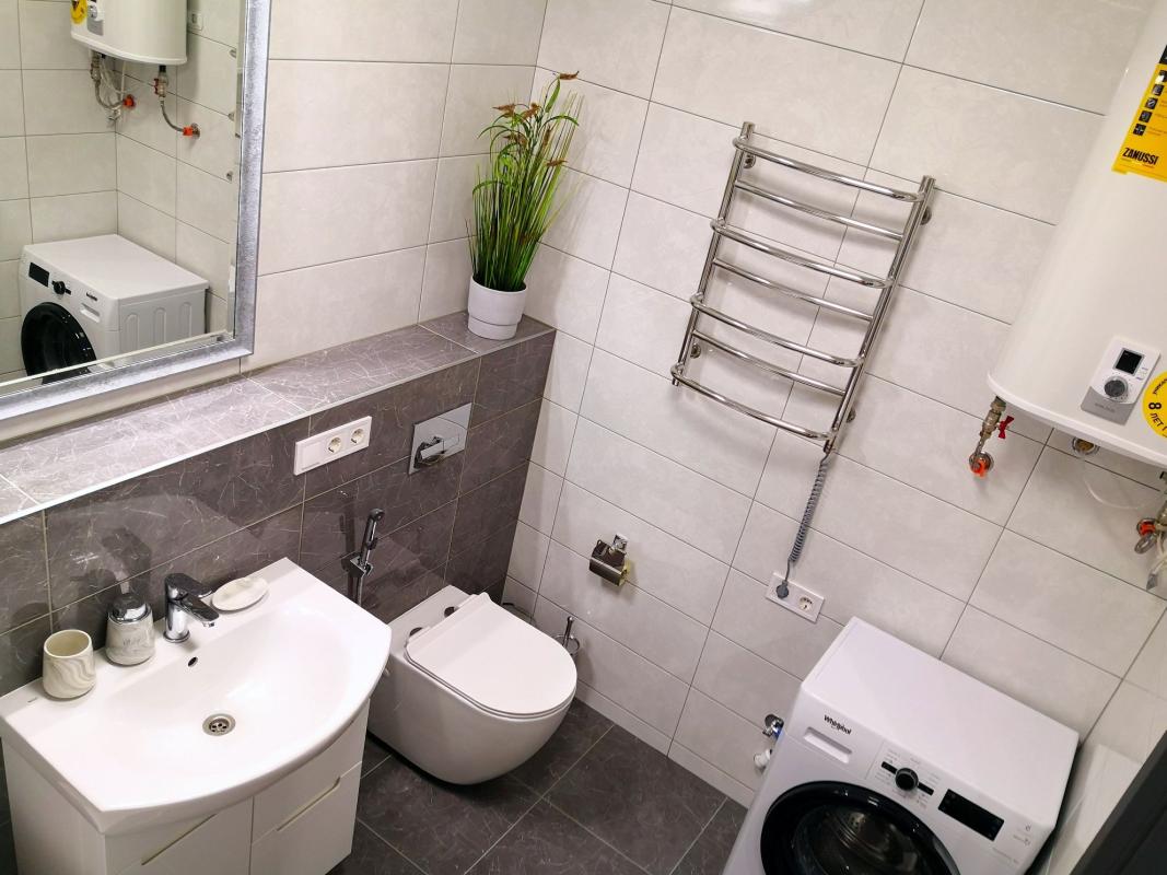 Sale 1 bedroom-(s) apartment 45 sq. m., Yelyzavetynska Street 1