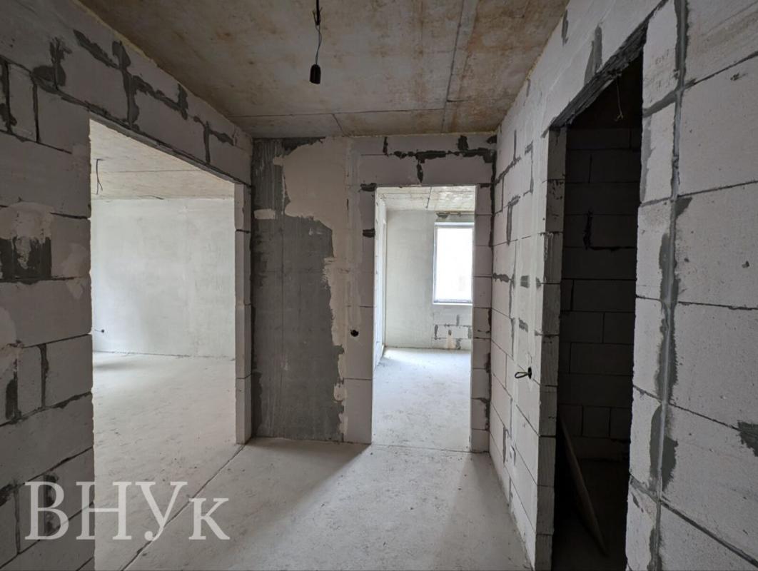 Продаж 1 кімнатної квартири 42 кв. м, Тролейбусна вул. 15