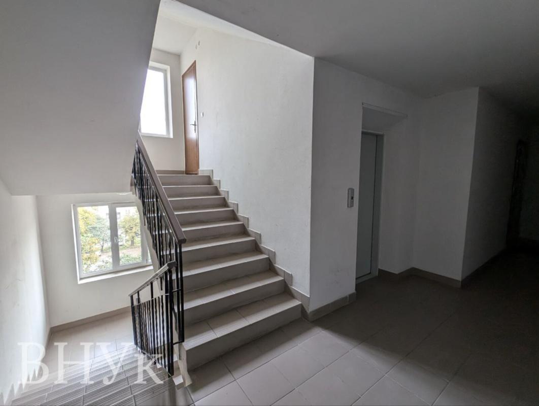 Sale 1 bedroom-(s) apartment 42 sq. m., Troleibusna Street 15