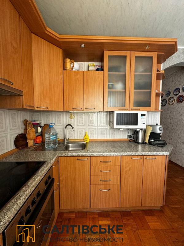 Sale 3 bedroom-(s) apartment 69 sq. m., Akademika Pavlova Street 142в