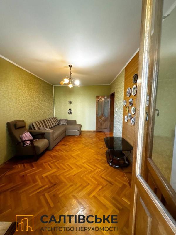 Sale 3 bedroom-(s) apartment 69 sq. m., Akademika Pavlova Street 142в