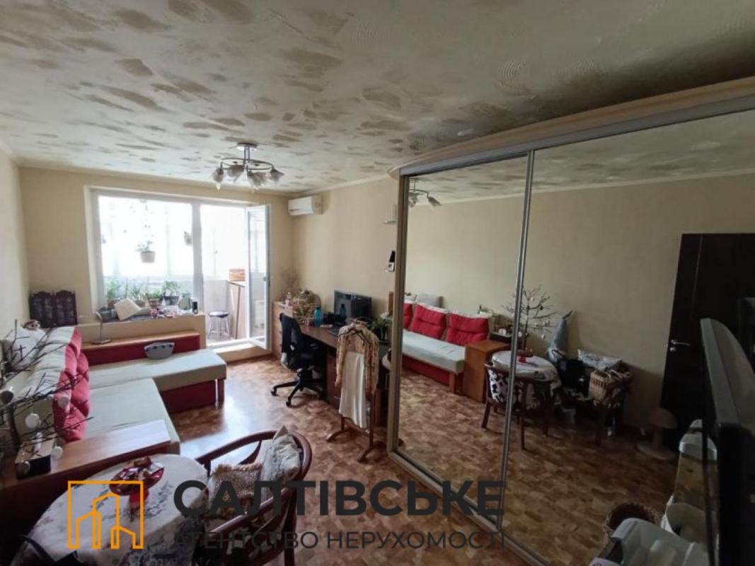 Продаж 3 кімнатної квартири 64 кв. м, Академіка Павлова вул. 132г