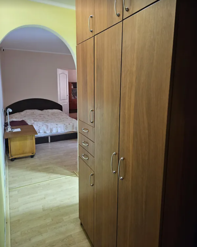 Sale 2 bedroom-(s) apartment 43 sq. m., Akademika Bryuknera Street