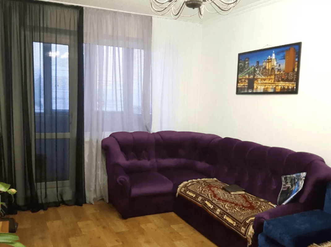 Long term rent 3 bedroom-(s) apartment Akademika Lyapunova Street 9