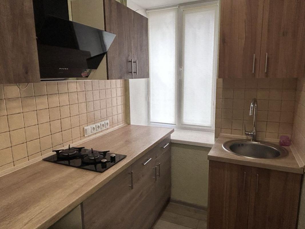 Sale 2 bedroom-(s) apartment 44 sq. m., Kuznechna Street 32