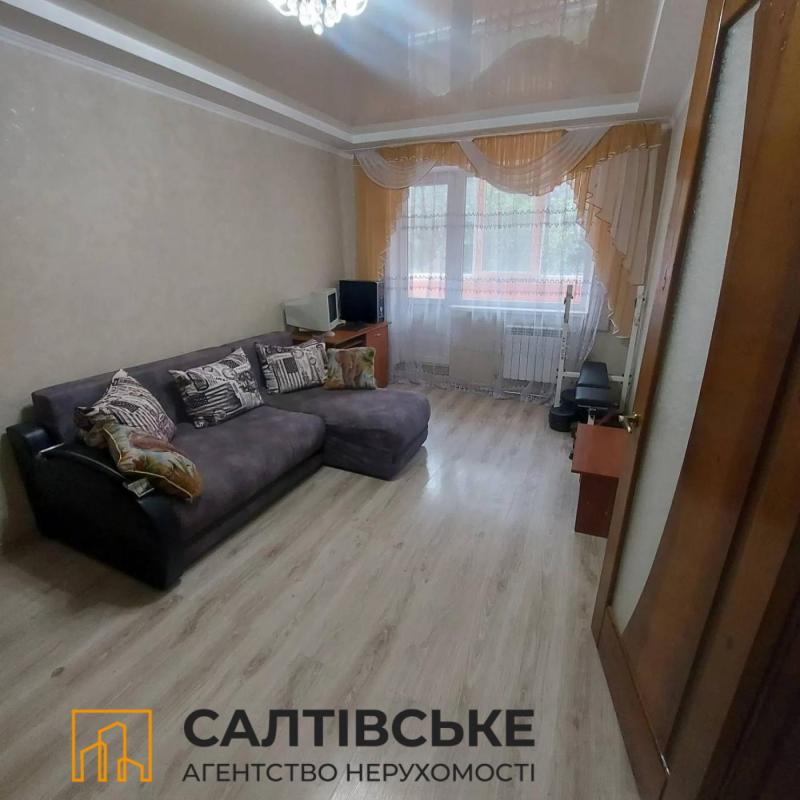 Продаж 1 кімнатної квартири 32 кв. м, Познанська вул. 11