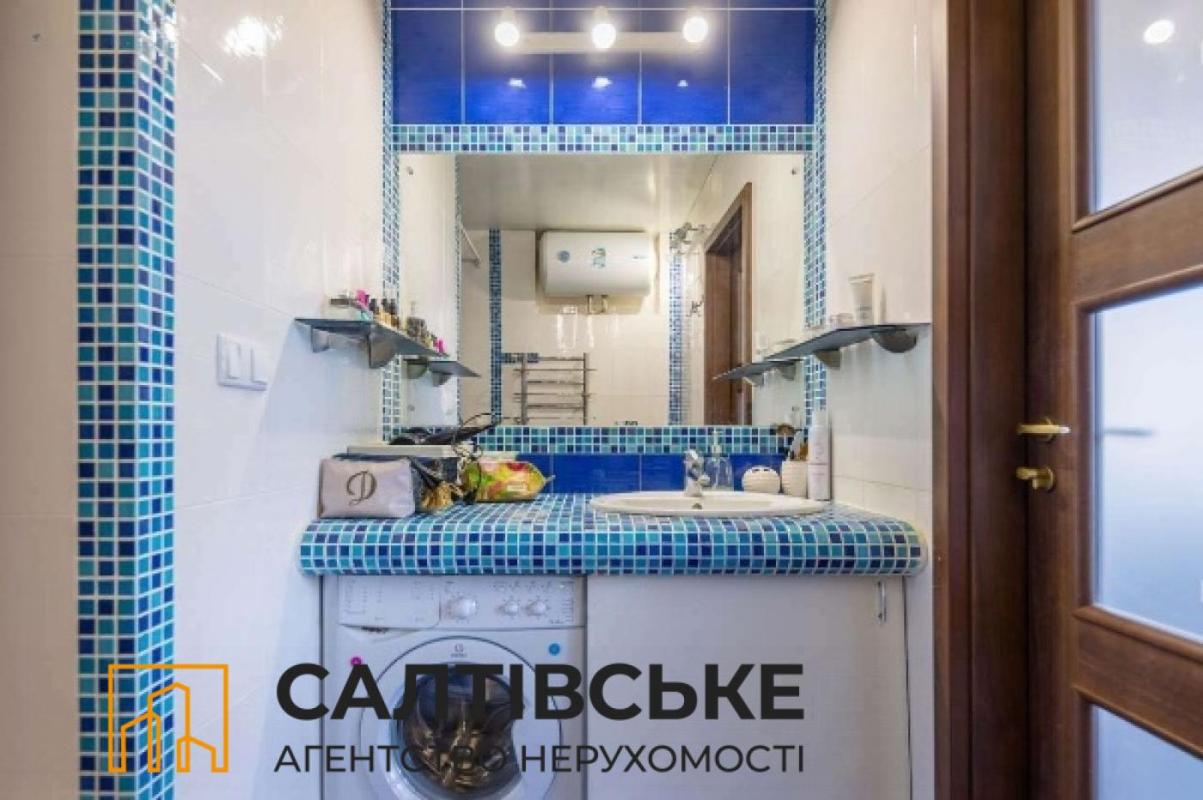 Продаж 3 кімнатної квартири 67 кв. м, Академіка Павлова вул. 160г