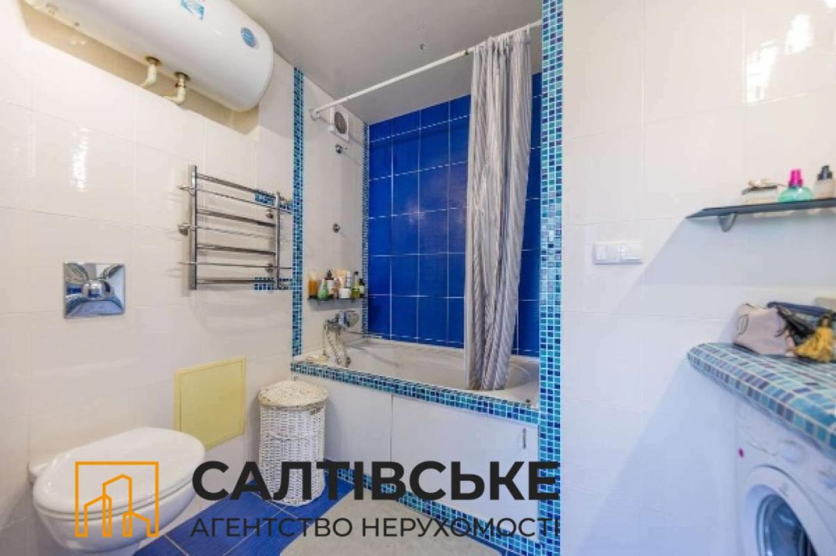 Продаж 3 кімнатної квартири 67 кв. м, Академіка Павлова вул. 160г