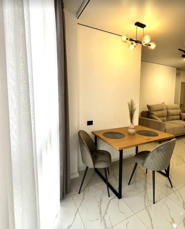 Sale 1 bedroom-(s) apartment 41 sq. m., Chumatska Street 7