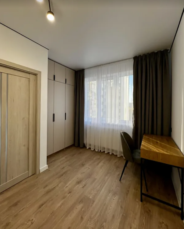 Sale 1 bedroom-(s) apartment 41 sq. m., Chumatska Street 7