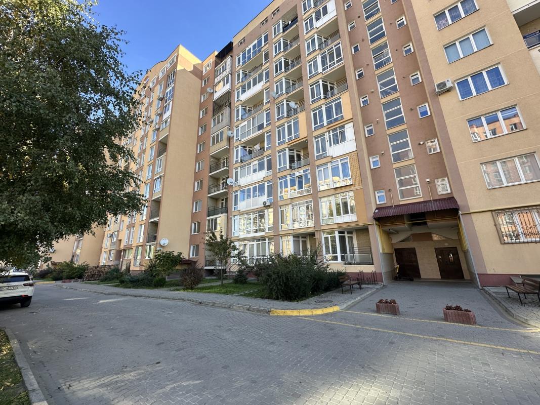 Продаж 1 кімнатної квартири 62.5 кв. м, Білогірська вул. 18б