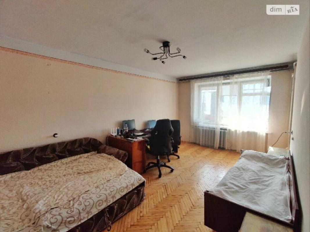 Продажа 2 комнатной квартиры 55 кв. м, Госпитальная ул. 4