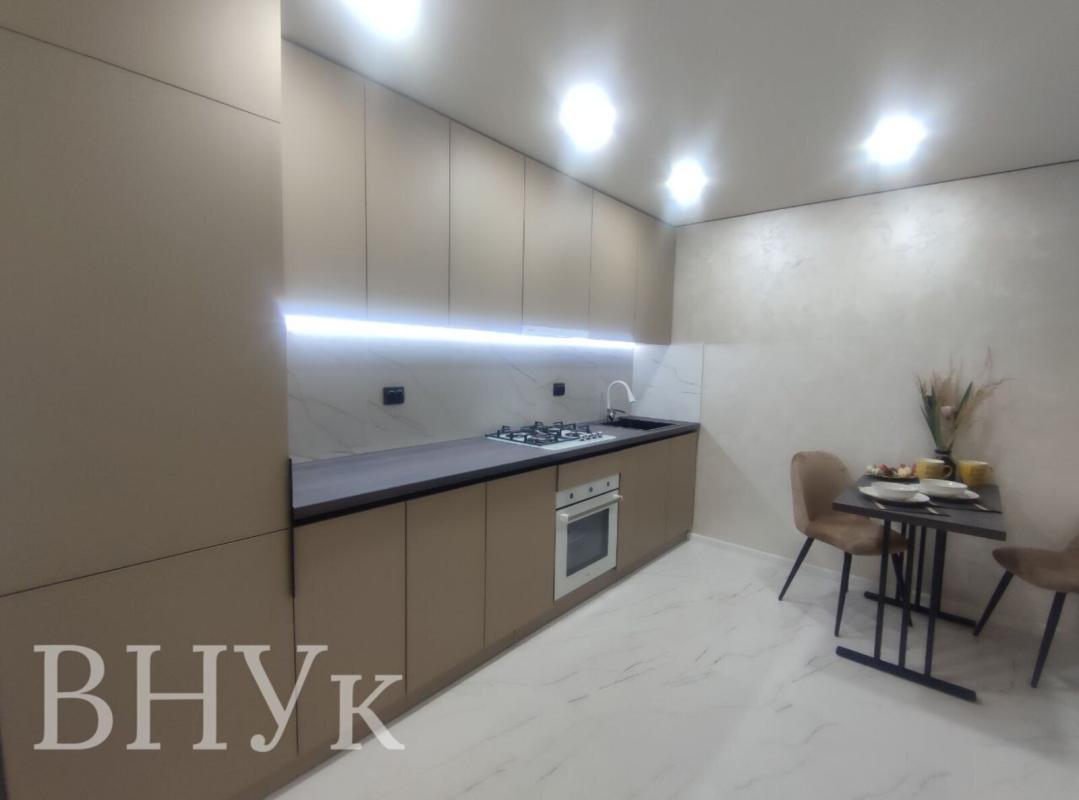 Sale 3 bedroom-(s) apartment 61 sq. m., Kyivska Street