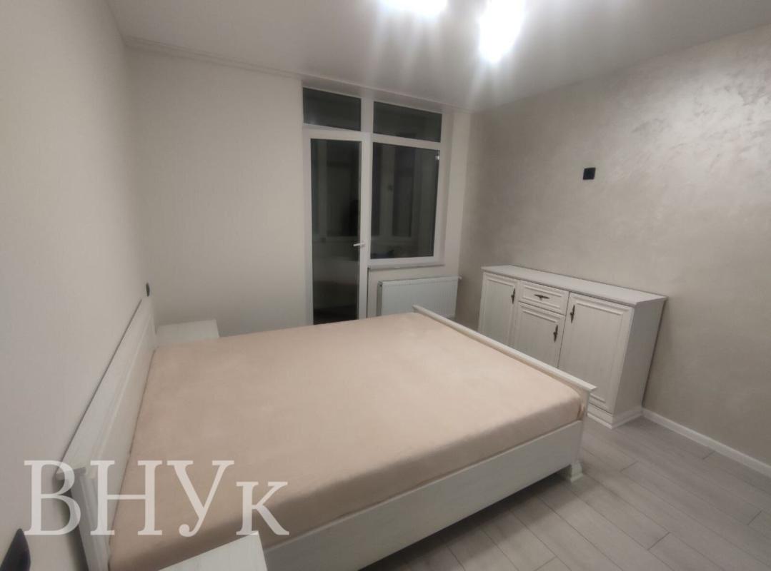 Sale 3 bedroom-(s) apartment 61 sq. m., Kyivska Street