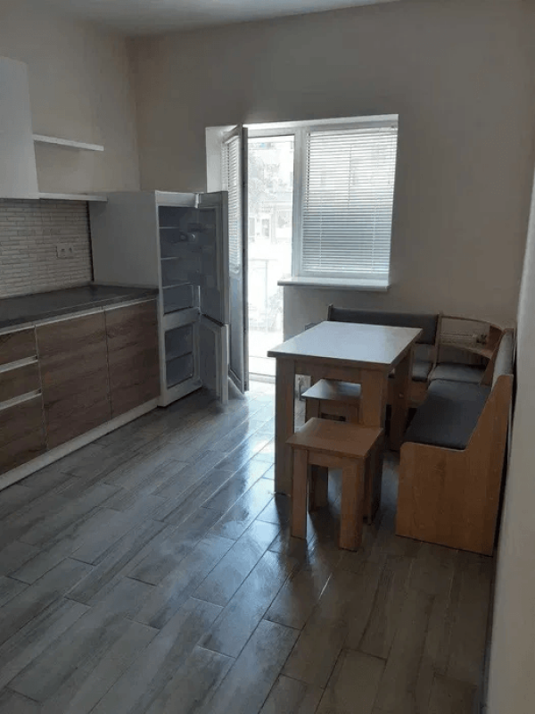 Long term rent 1 bedroom-(s) apartment Fesenkivska Street 15